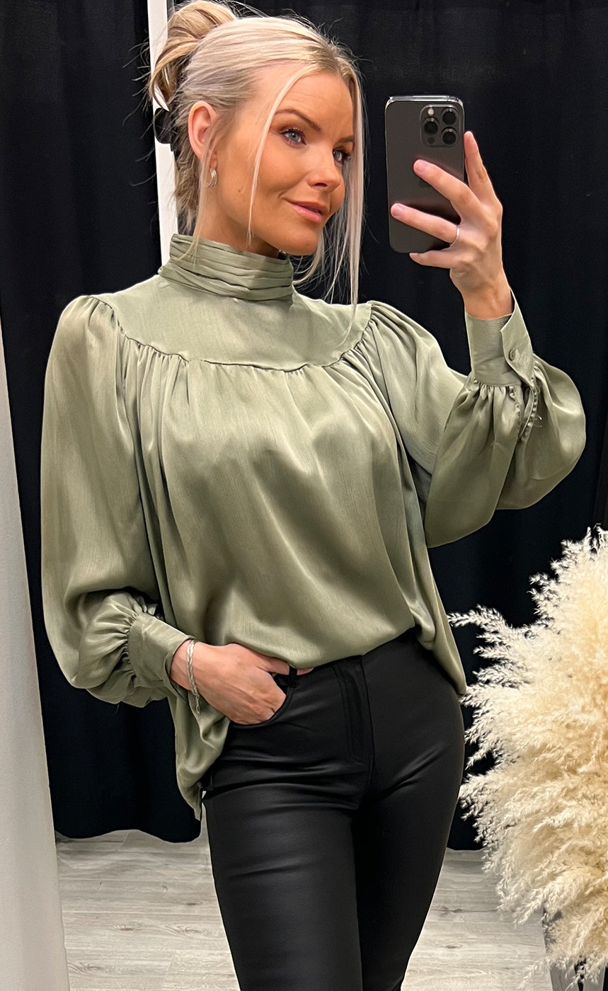 Glowie blouse - sage satin