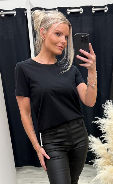 Shoulder tee 1 - black