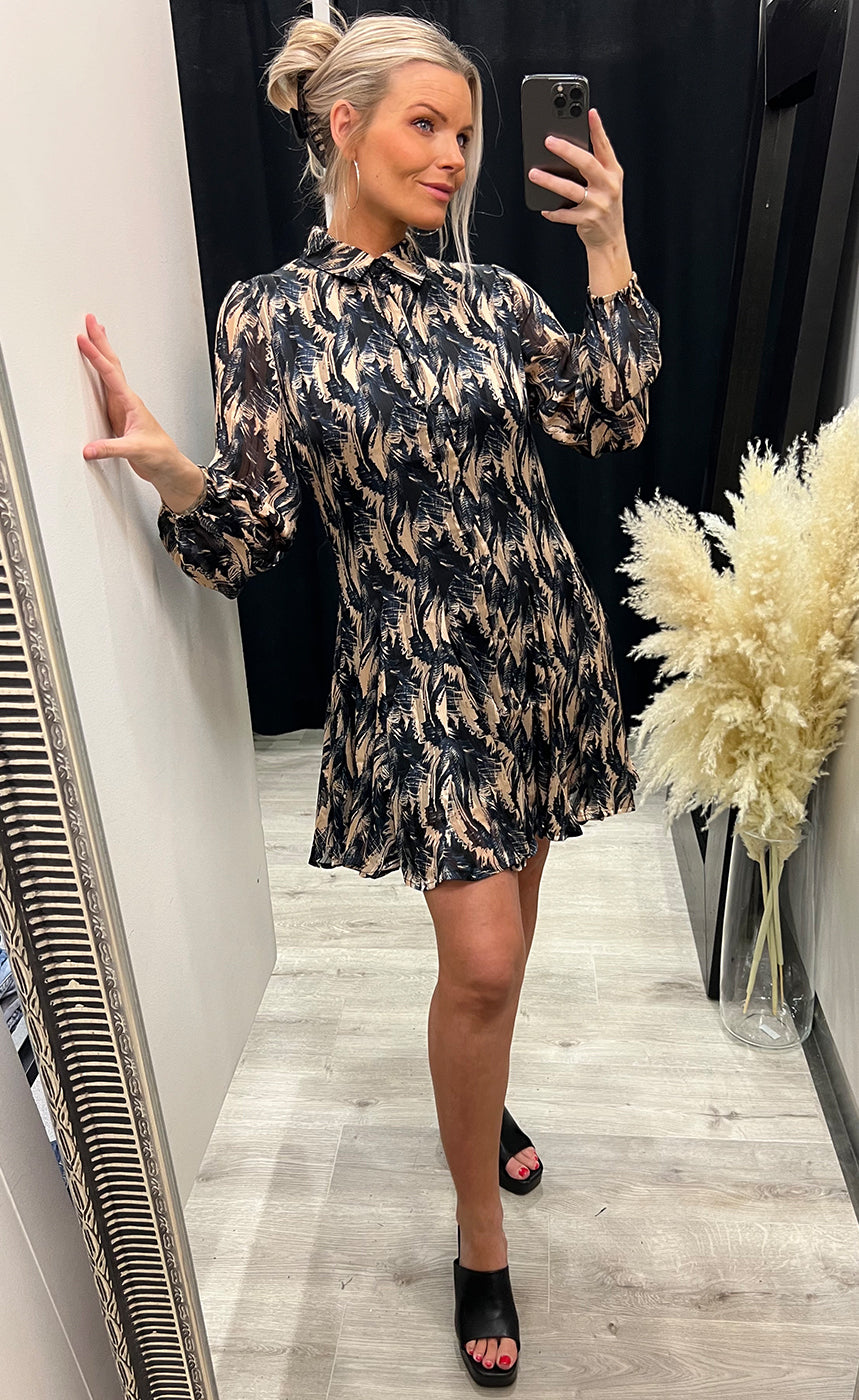 Sabella dress - frosed almond