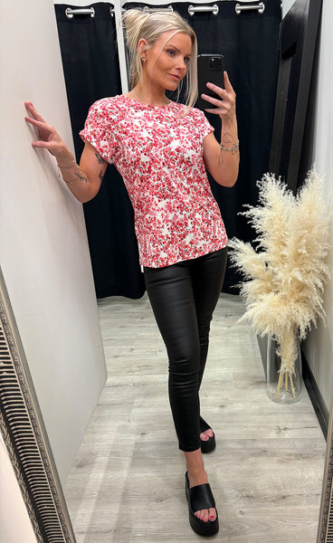 Seen tee 1 - floral hibiscus