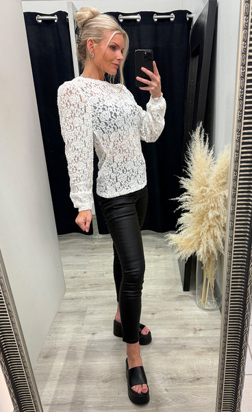 RED BUTTON Top lace - off white