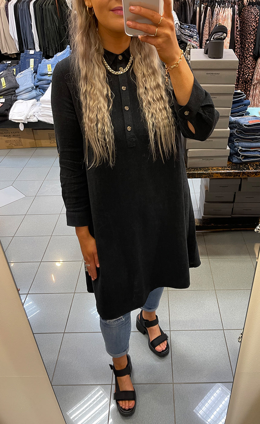 Babette smia kjóll - black