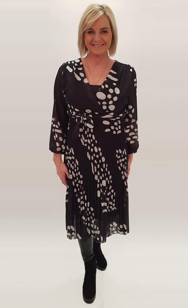 Kjóll m/munstri svartur