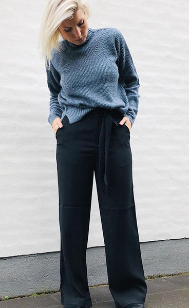 Hallina peysa - vintage indigo